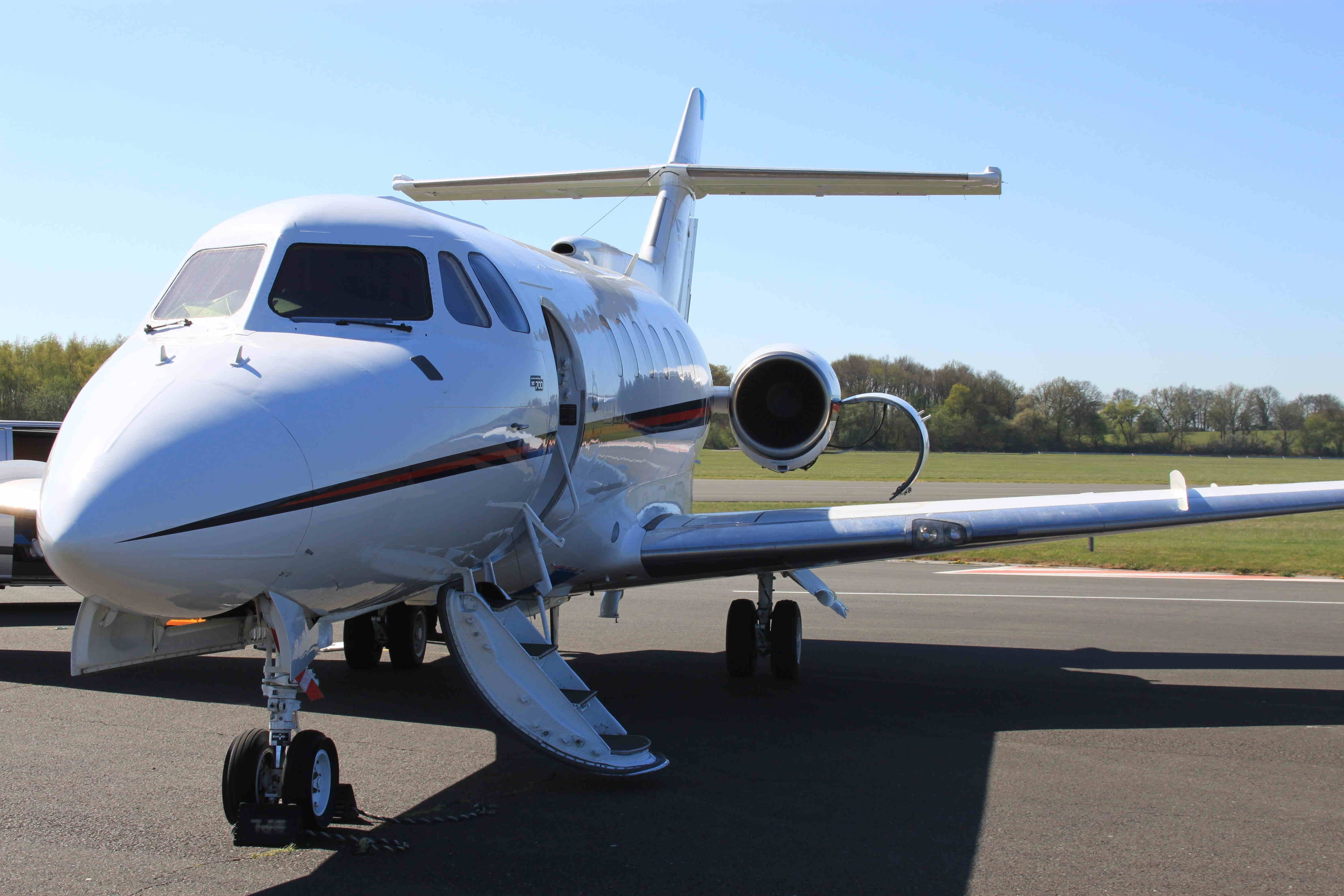 Hawker 800 XP