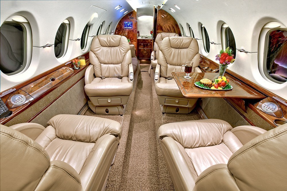 Hawker 800 XP